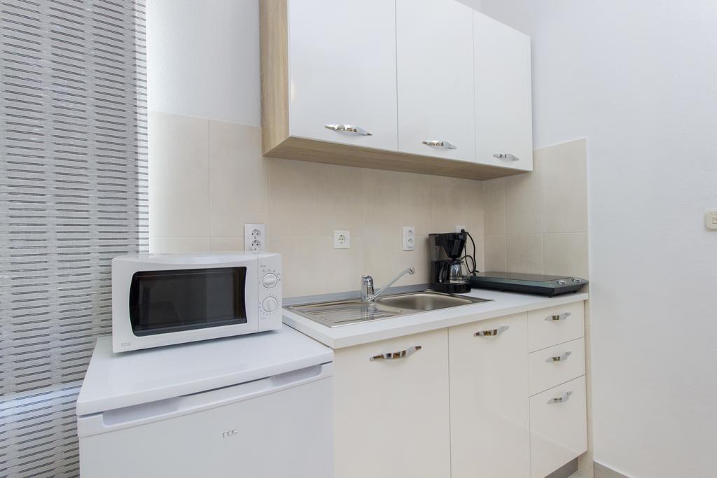 Apartments Zoran Pirovac Luaran gambar