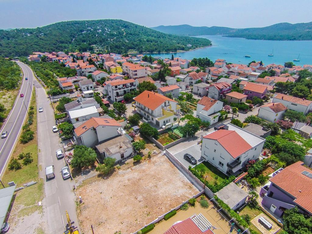 Apartments Zoran Pirovac Luaran gambar